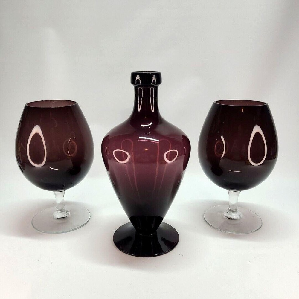 Cambridge Amethyst Decanter & 2 Snifters Inhaler Glasses art glass MCM